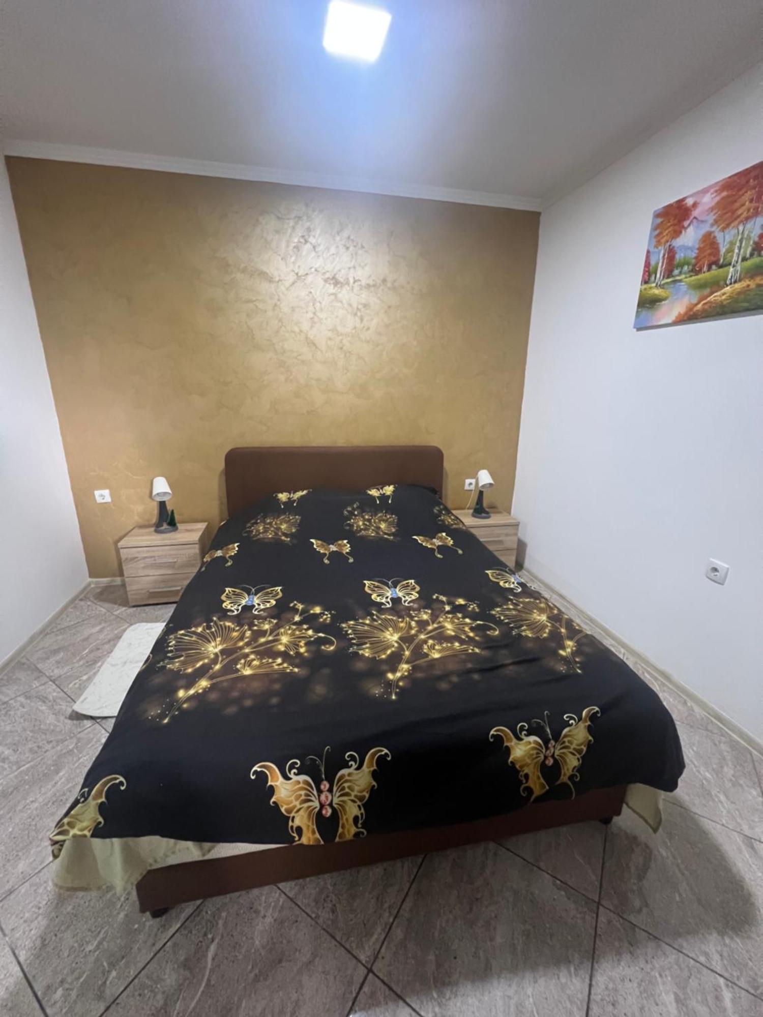Aurora Apartment Sombor Esterno foto