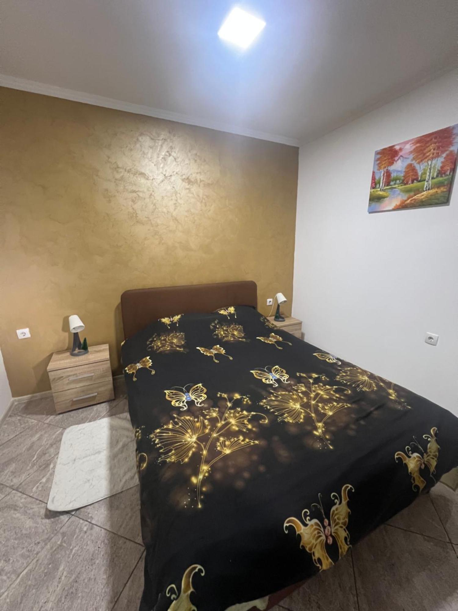 Aurora Apartment Sombor Esterno foto